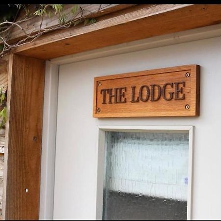 Cotswolds Lodge in Minster Lovell Buitenkant foto